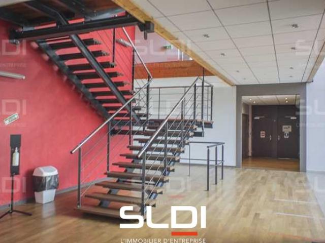 Bureaux A LOUER - SAINT PRIEST - 592 m²