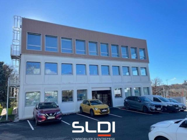 Bureaux A LOUER - DARDILLY - 607 m²