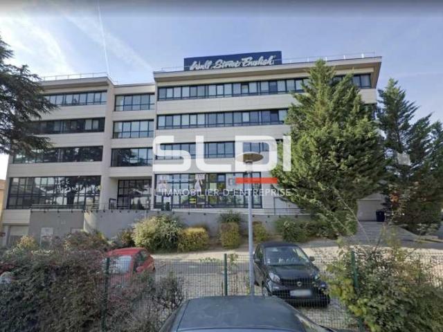 LE ROND POINT D'ECULLY