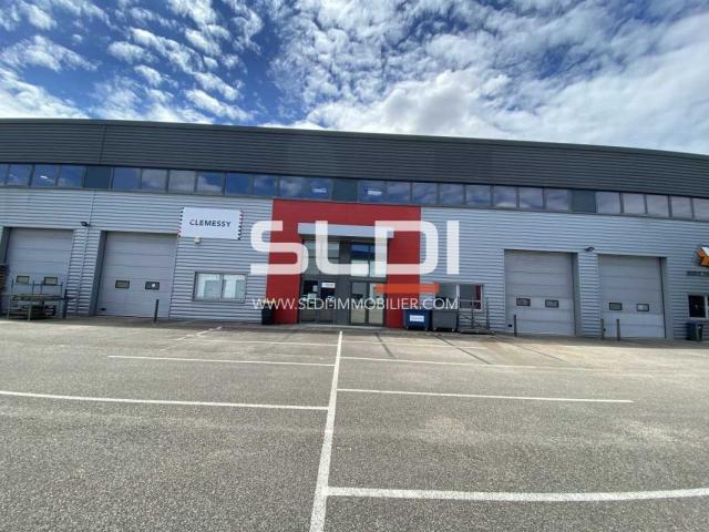 Locaux d'activités A LOUER - DAGNEUX - 1 129 m²