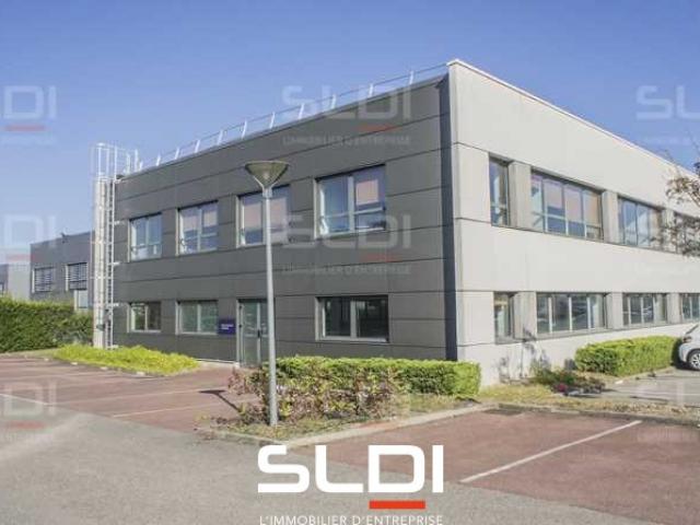 Bureaux A LOUER - SAINT PRIEST - 187 m²