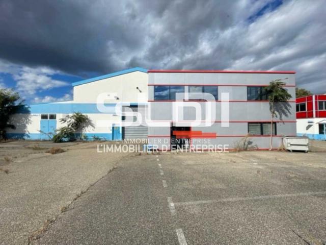 Locaux d'activités A VENDRE - RILLIEUX LA PAPE - 966 m²