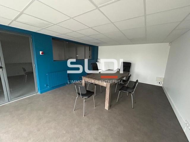 Locaux d'activités A LOUER - CIVRIEUX D'AZERGUES - 273 m²