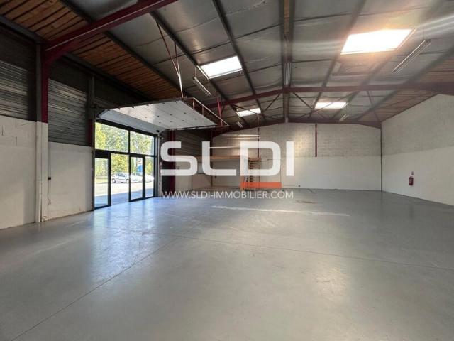 Locaux d'activités A LOUER - CIVRIEUX D'AZERGUES - 711 m²