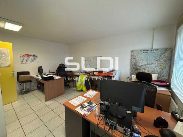 Locaux d'activités A LOUER - BLYES - 1 267 m²