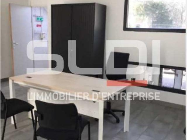 Locaux d'activités A LOUER - FLEURIEU SUR SAONE - 804 m²