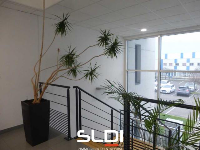 Bureaux A LOUER - SAINT PRIEST - 380 m²