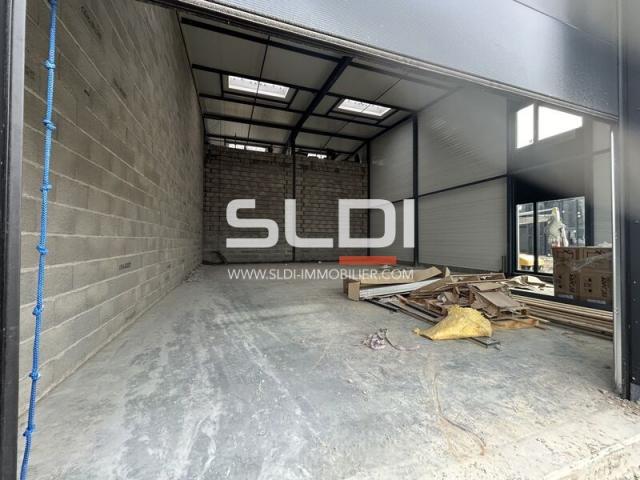 Locaux d'activités A LOUER - TREVOUX - 223 m²