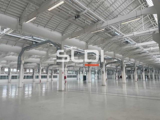 Locaux d'activités A LOUER - VENISSIEUX - 7 527 m²