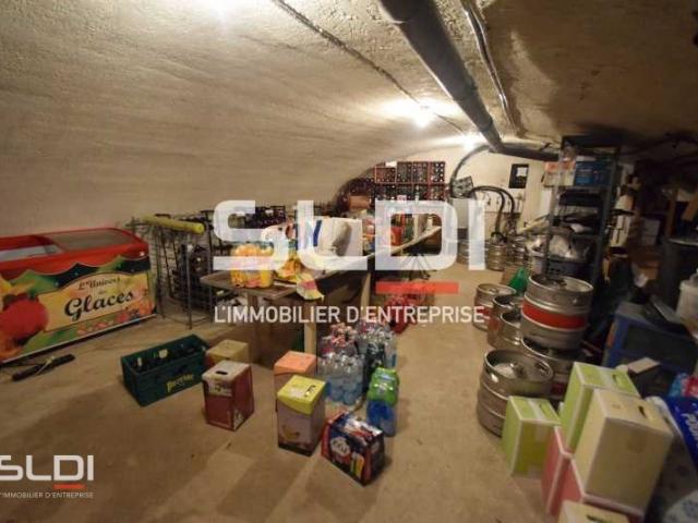 Commerces A VENDRE - VILLIE MORGON - 282 m²