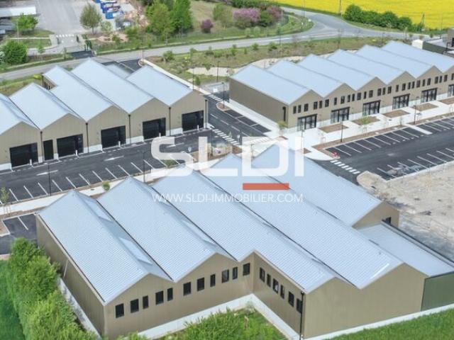 Locaux d'activités A VENDRE - TOUSSIEU - 3 115 m²