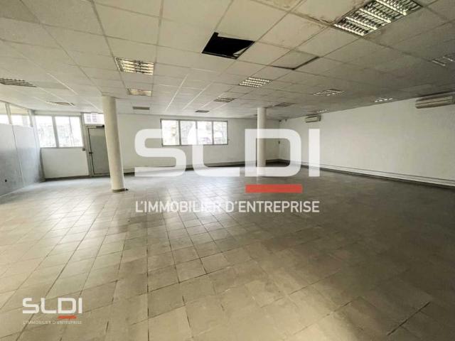 Bureaux A VENDRE OU A LOUER - OULLINS - 650 m²