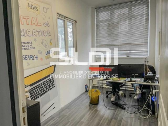Bureaux A LOUER - VILLEURBANNE - 270 m²