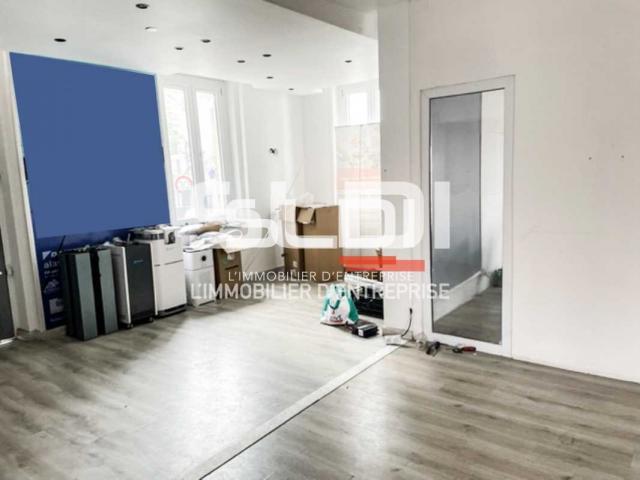 Bureaux A LOUER - VILLEURBANNE - 270 m²