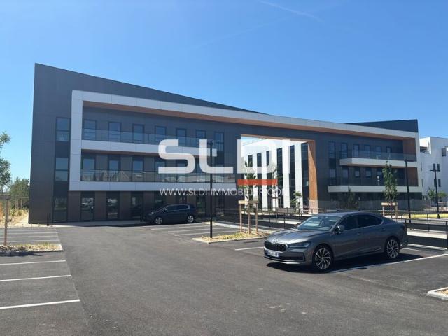 Bureaux A VENDRE OU A LOUER - GENAS - 2 081 m²
