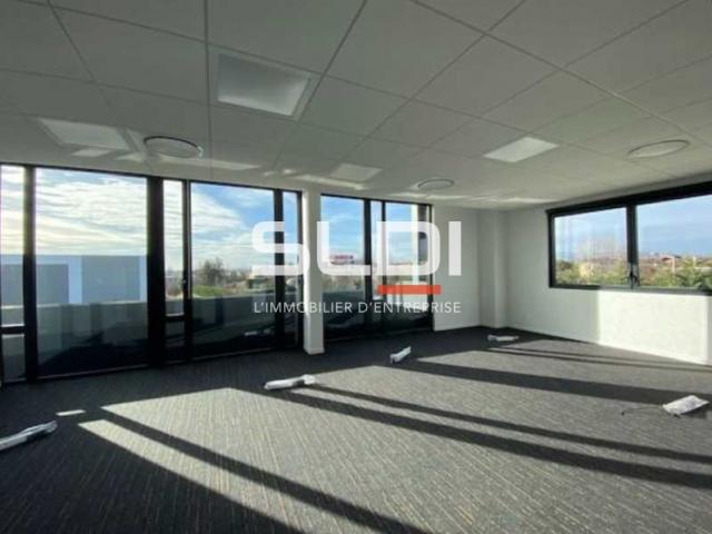 Bureaux A LOUER - LIMONEST - 828 m²