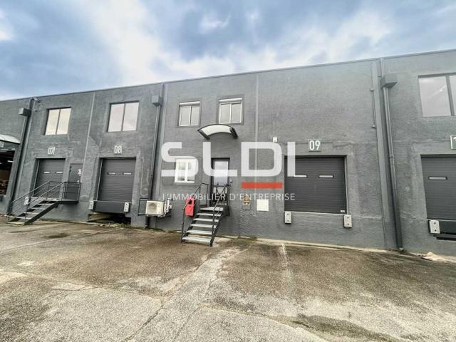 Locaux d'activités A LOUER - CORBAS - 1 298 m²