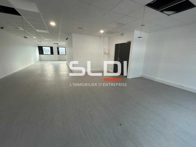 Bureaux A LOUER - DARDILLY - 165 m²
