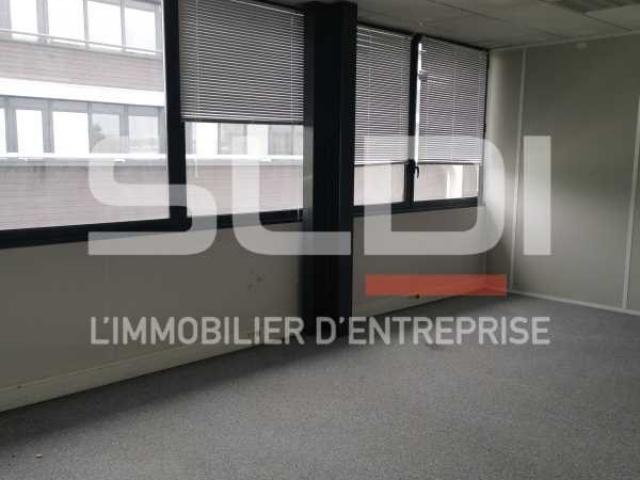 Bureaux A LOUER - VAULX MILIEU - 356 m²