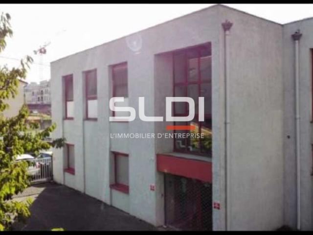 Bureaux A VENDRE - VILLEURBANNE - 550 m²