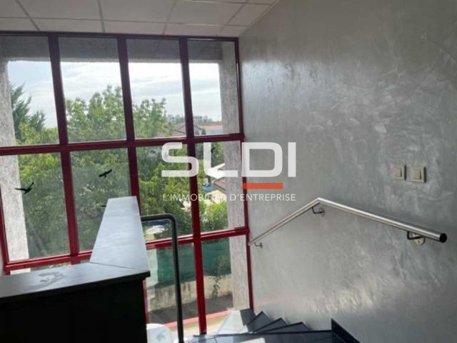 Bureaux A VENDRE - VILLEURBANNE - 550 m²