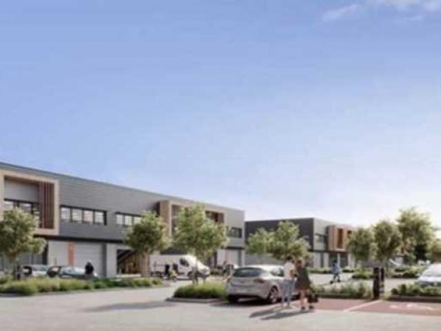 Locaux d'activités A LOUER - SAINT QUENTIN FALLAVIER - 1 740 m²