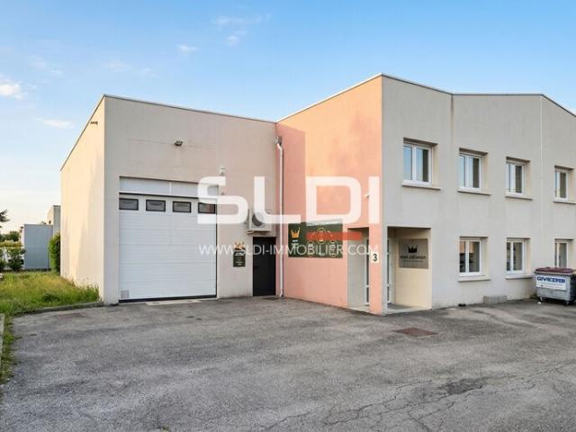 Locaux d'activités A LOUER - GENAS - 230 m²