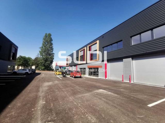 Locaux d'activités A LOUER - SAINT QUENTIN FALLAVIER - 298 m²