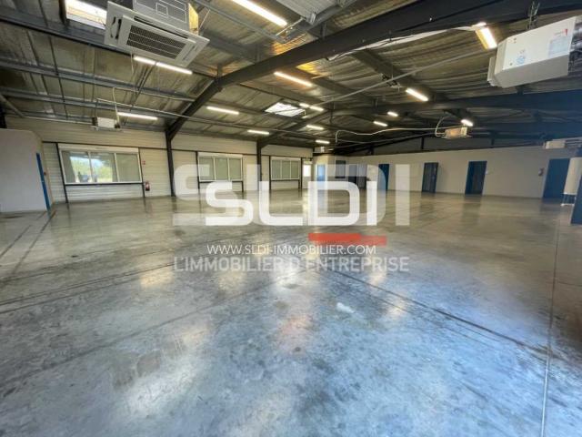 Locaux d'activités A LOUER - CHATEAUNEUF SUR ISERE - 160 m²