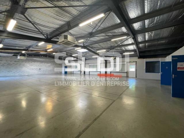 Locaux d'activités A LOUER - CHATEAUNEUF SUR ISERE - 160 m²