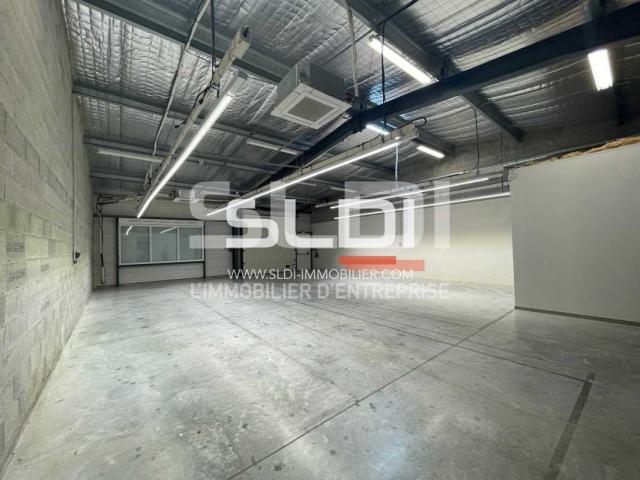 Locaux d'activités A LOUER - CHATEAUNEUF SUR ISERE - 160 m²
