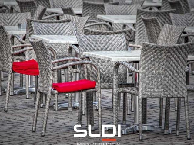 Commerces CESSION DE FONDS - ALES - 130 m²