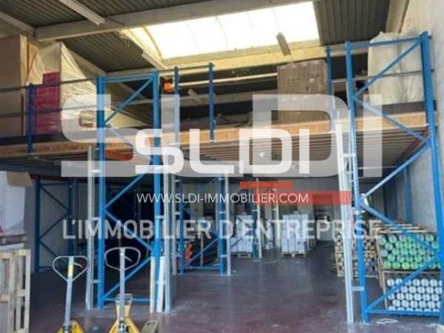 Locaux d'activités A LOUER - VILLEURBANNE - 252 m²
