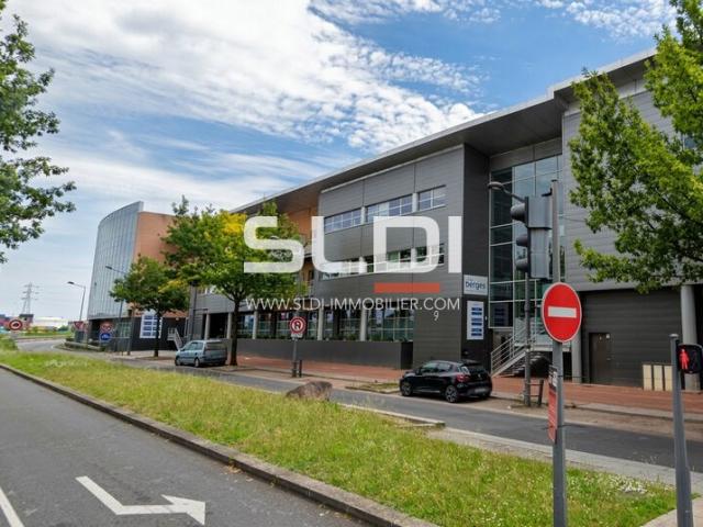 Bureaux A VENDRE - OULLINS - 1 100 m²