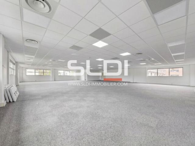 Bureaux A VENDRE - OULLINS - 1 100 m²