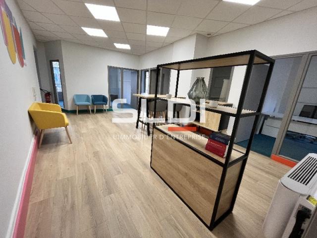 Bureaux A LOUER - LYON - 134 m²