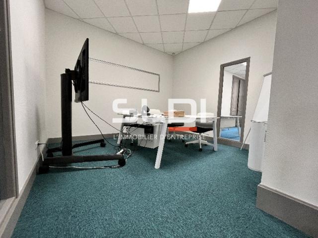Bureaux A LOUER - LYON - 134 m²