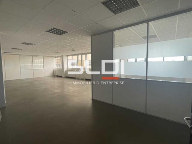 Bureaux A LOUER - LYON - 1 801 m²