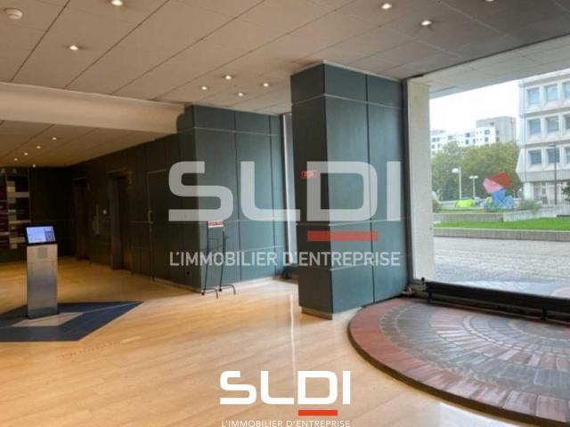 Bureaux A LOUER - LYON - 1 801 m²