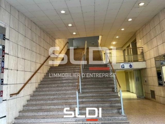 Bureaux A LOUER - LYON - 1 801 m²