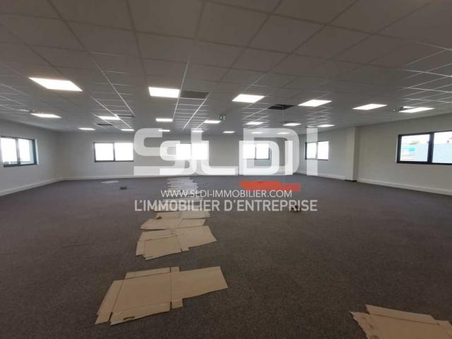Bureaux A LOUER - BOURGOIN JALLIEU - 308 m²