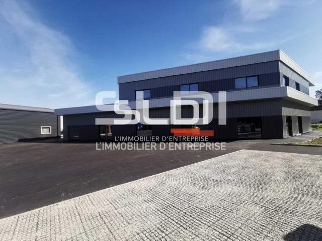 Commerces A LOUER - BOURGOIN JALLIEU - 594 m²