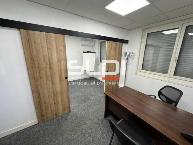 Bureaux A LOUER - CALUIRE ET CUIRE - 226 m²