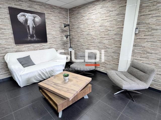 Bureaux A LOUER - CALUIRE ET CUIRE - 226 m²