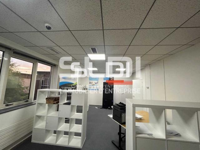Bureaux A LOUER - VILLEFRANCHE SUR SAONE - 112 m²