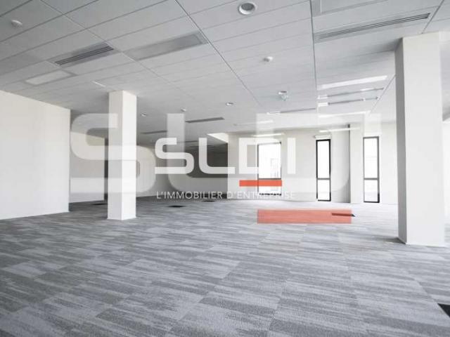Bureaux A VENDRE OU A LOUER - VENISSIEUX - 1 066 m²