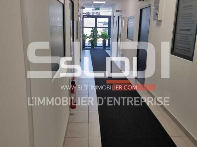 Bureaux A VENDRE - BOURGOIN JALLIEU - 667,15 m²