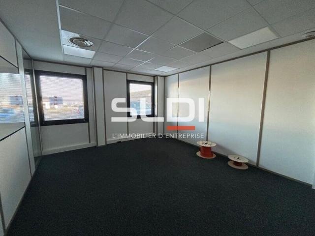 Bureaux A LOUER - LIMAS - 367 m²