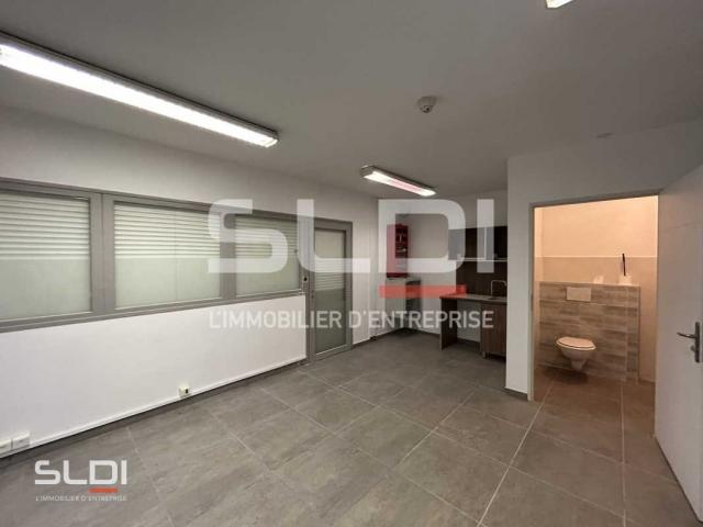 Bureaux A LOUER - LES ÉCHETS - 102 m²