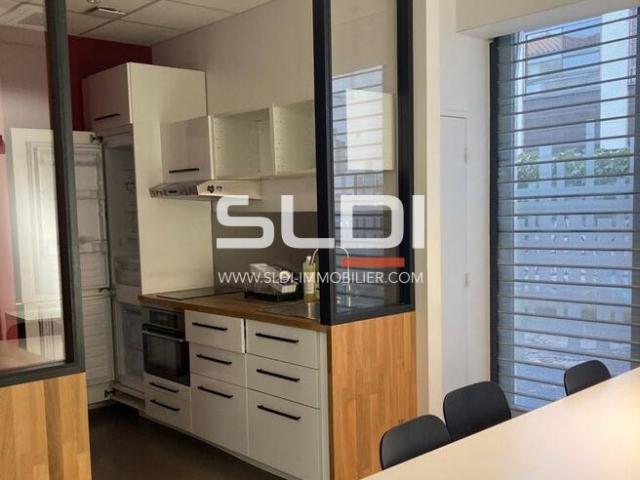 Bureaux A LOUER - LYON - 115 m²